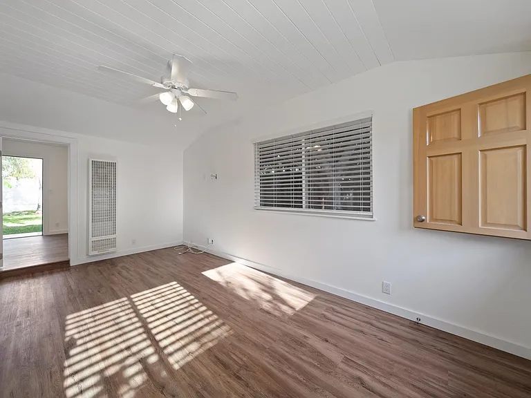 426 Brooks St #B — Photo 5