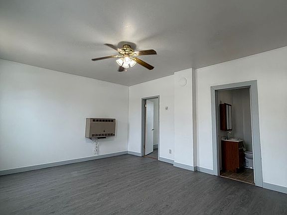 3rd image of 213 S 2nd St APT 1