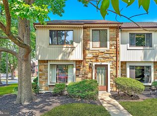 48 Topaz Ln, Hamilton, NJ 08690