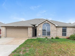 4512 Pine Grove Ln, Fort Worth, TX 76123