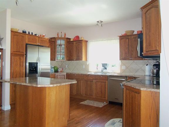 2nd image of 10330 S 83rd St