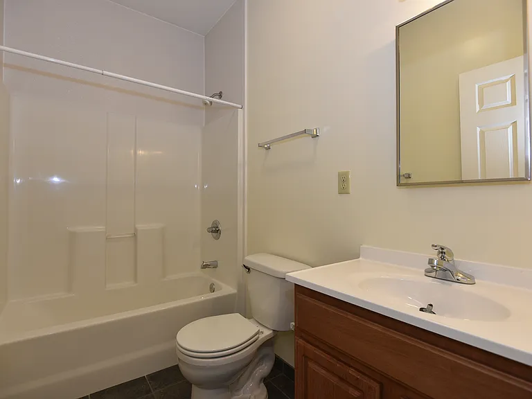 320 S Dunn — Photo 42