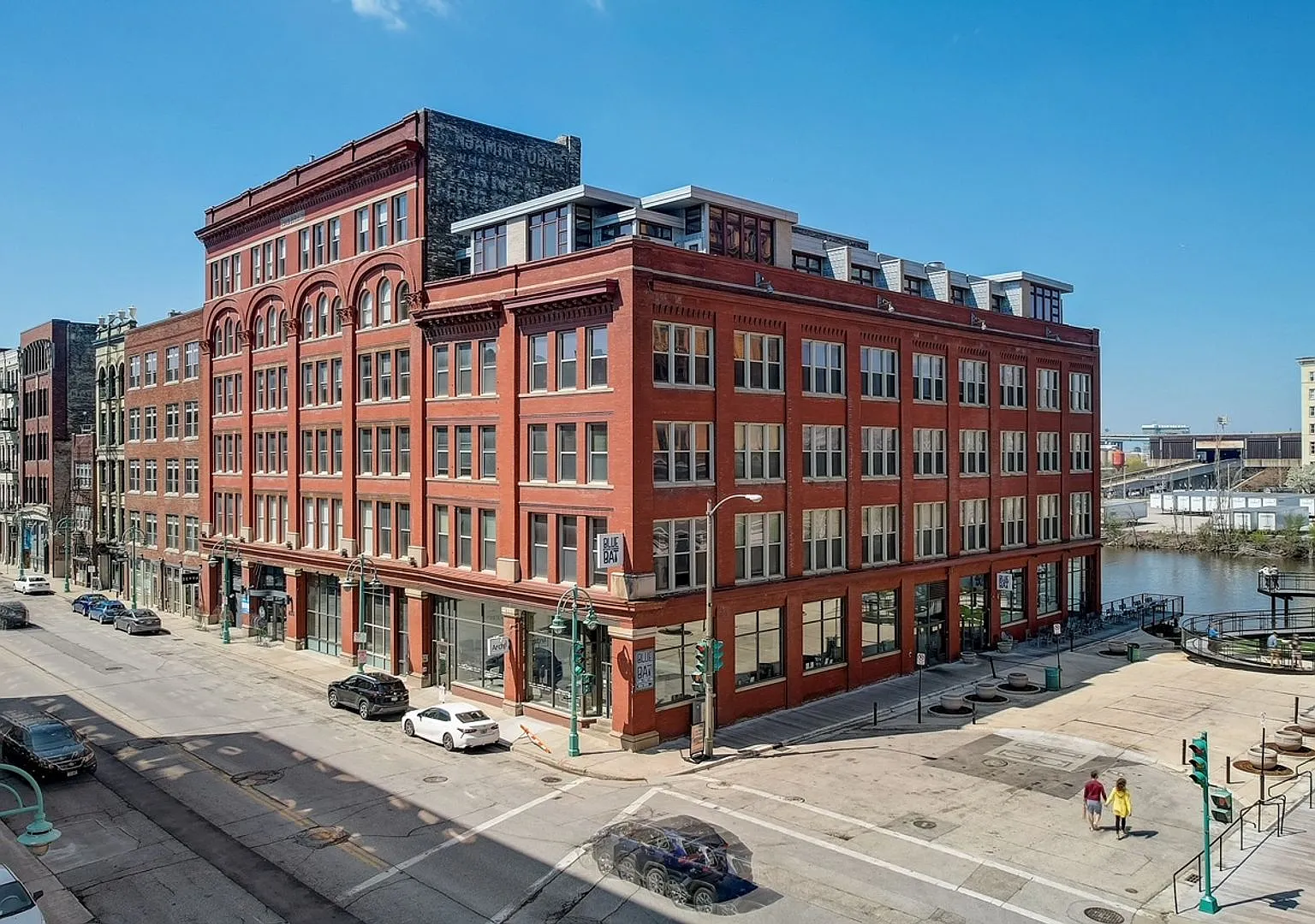 Riverview Lofts — Photo 1