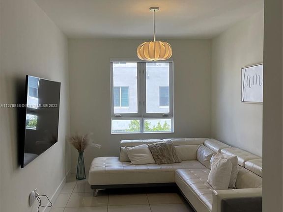 3rd image of 10225 NW 63rd Ter APT 204