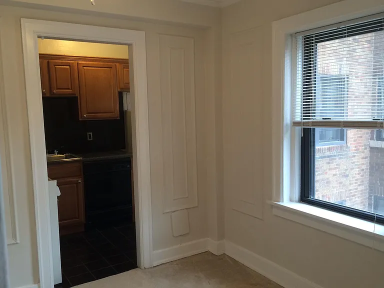 Mark Twain Apartments — Photo 31