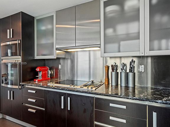 5th image of 520 West Ave APT 1701