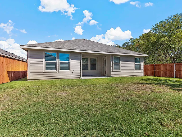 226 Seclusion Dr — Photo 29