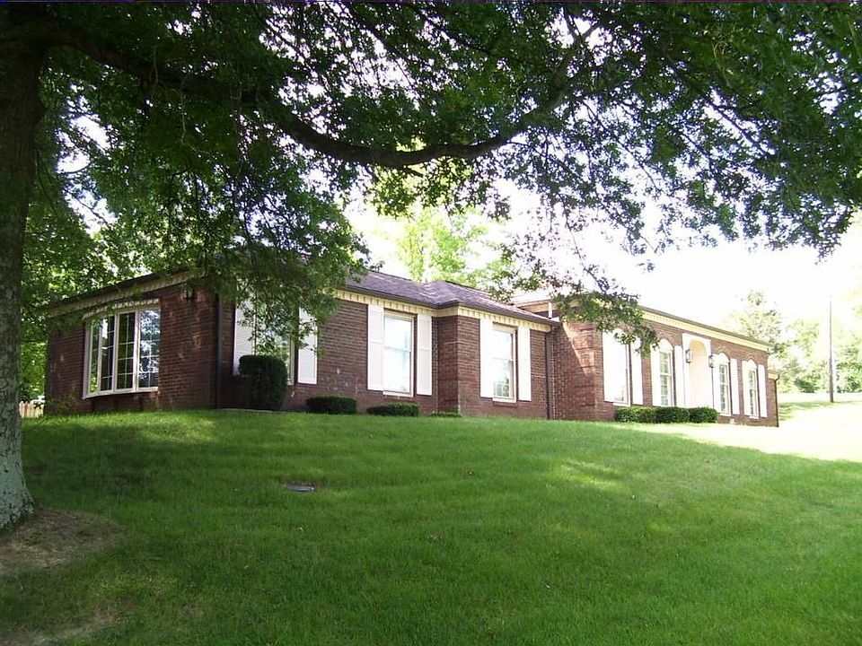 1st image of 411 S Woodlawn Dr