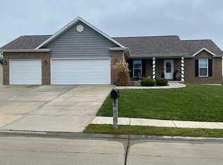 441 Mockingbird Ln, Waterloo, IL 62298