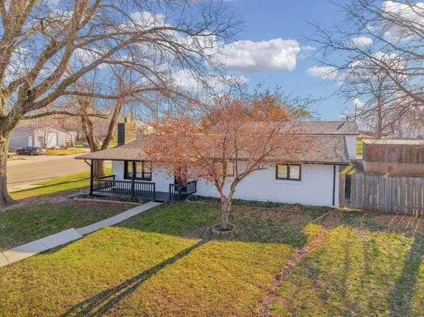 302 S Water St, Derby, KS 67037