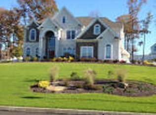 6 Windy Dr, Shavertown, PA 18708