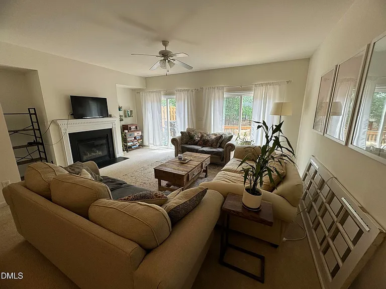 423 Madison Ave — Photo 3