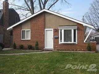 3131 Ellwood Ave photo 1