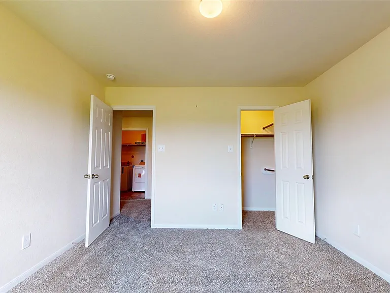 2102 Red Cedar Trl — Photo 29