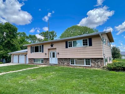 351 5th St S, Franklin, MN, 55333