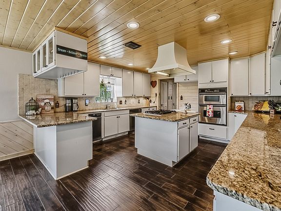5th image of 888 Tafelski Rd