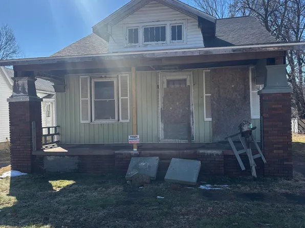 705 E Riverside Dr, Evansville, IN 47713
