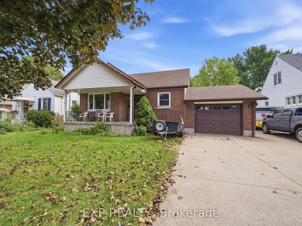 6518 Crawford St, Niagara Falls, ON L2E 5Z2