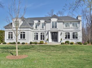 10 Glencarl Rd, Upper Saddle River, NJ 07458