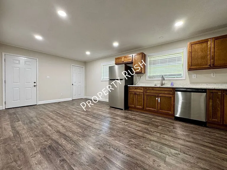 209 Signal View St — Photo 7