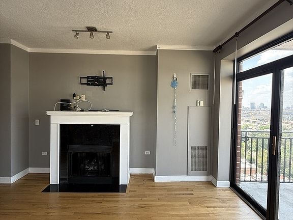 4th image of 1529 S State St #16A