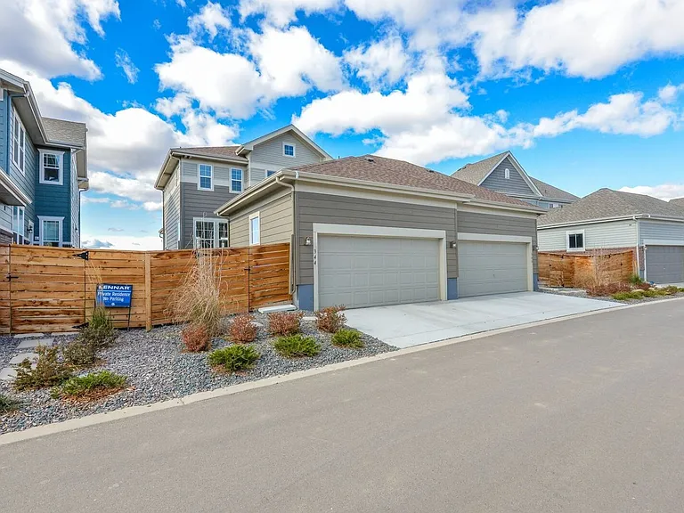 344 Zeppelin Way — Photo 31