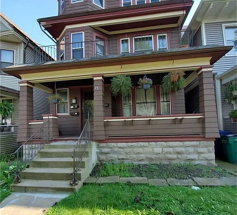 1st image of 171 Lafayette Ave