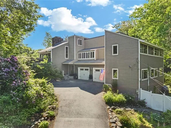 241 Perryville Rd, Rehoboth, MA 02769