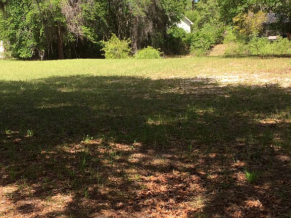 2nd image of 1211 Hidden Oaks Pl