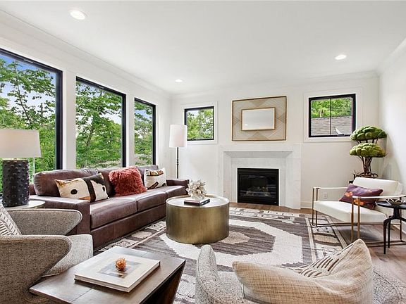 5th image of 7641 Reinhardt Dr