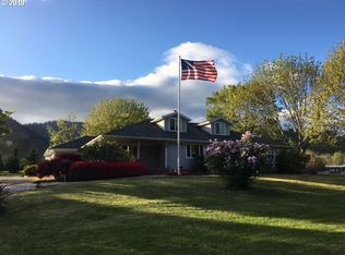 2072 N Myrtle Rd, Myrtle Creek, OR 97457