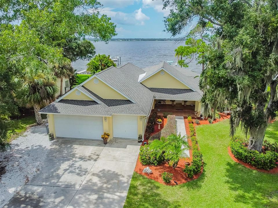 1st image of 402 Shore Dr E