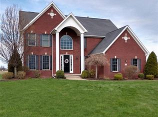 6270 Herr Rd, Clarence Center, NY 14032