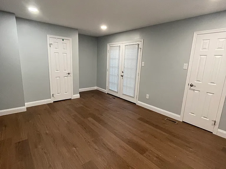 60 Rampart Dr — Photo 9