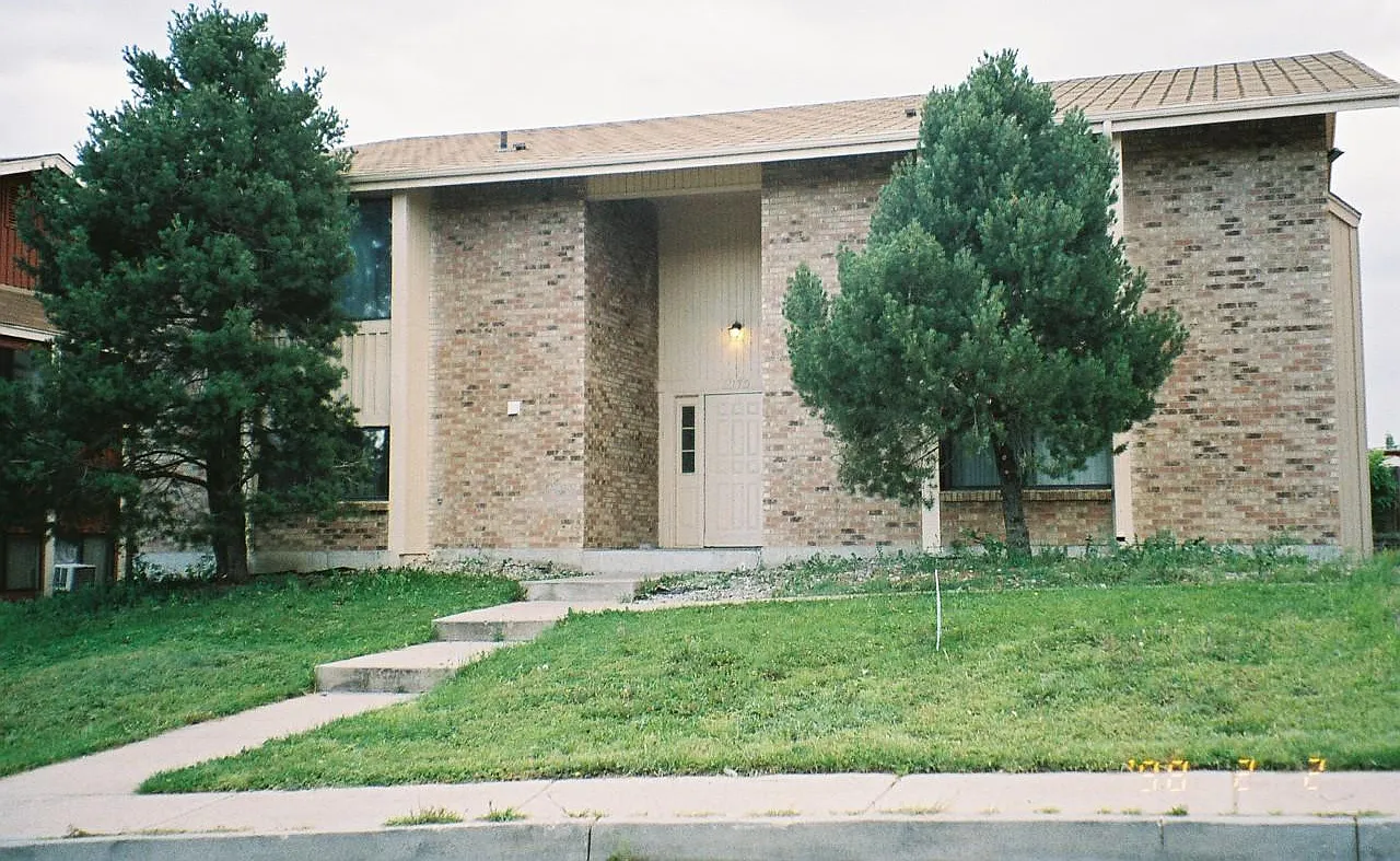 1105 Holli Springs Ln — Photo 1