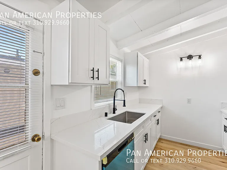 141 E Mayfair Ave — Photo 14