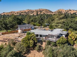 21 Holly Hill Ct, Walnut Creek, CA 94596