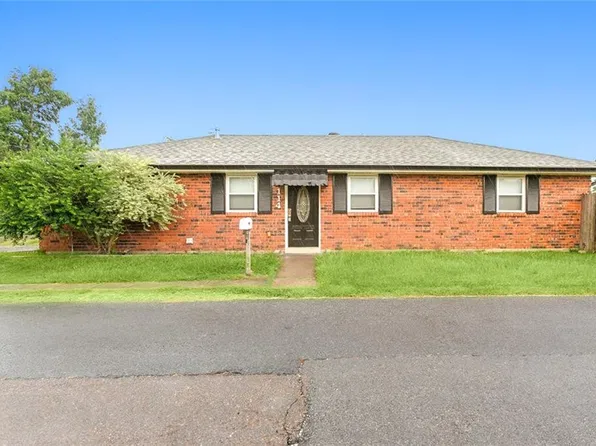 114 8th St, Chalmette, LA 70043