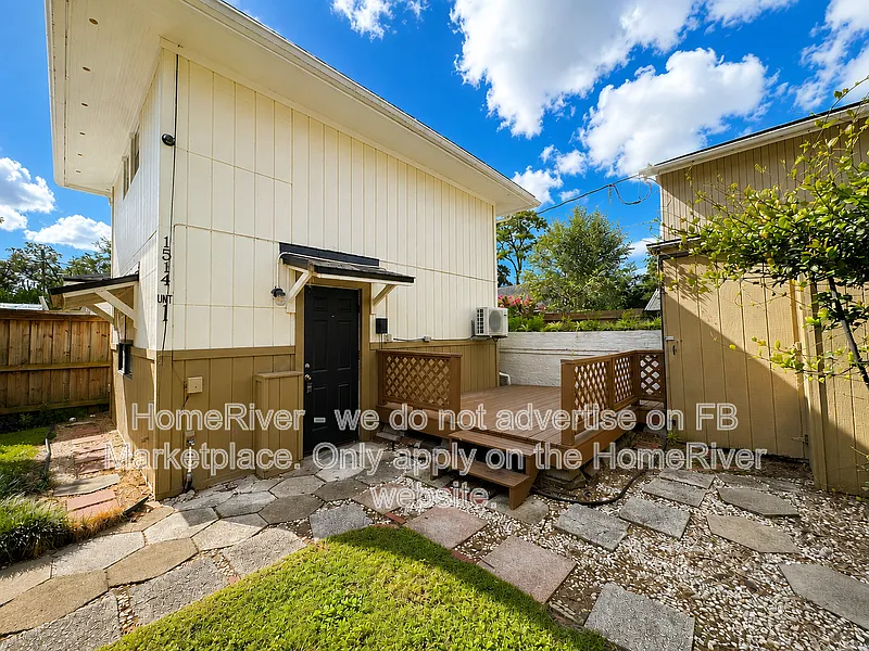 1514 McDuff Ave S #1