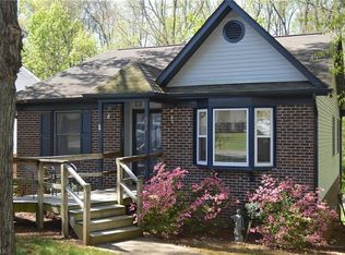 628 Lantern Ridge Dr, Winston Salem, NC 27104
