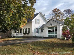 1136 E Pittston Rd, Pittston, ME 04345