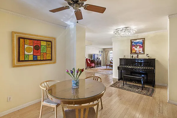 Sold by Real Direct | media 13