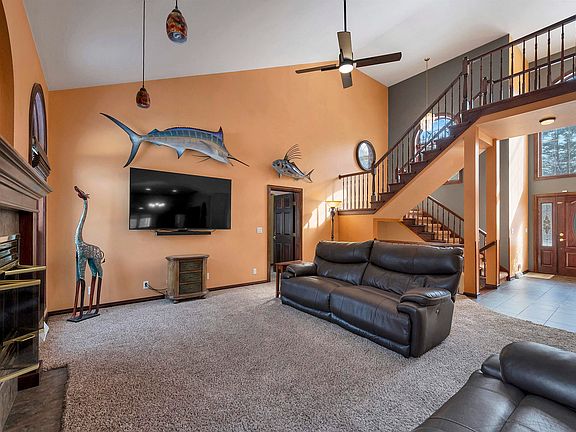 2nd image of 5164 Stiles Rd