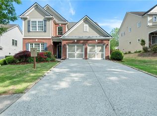 7907 Keepsake Ln, Flowery Branch, GA 30542