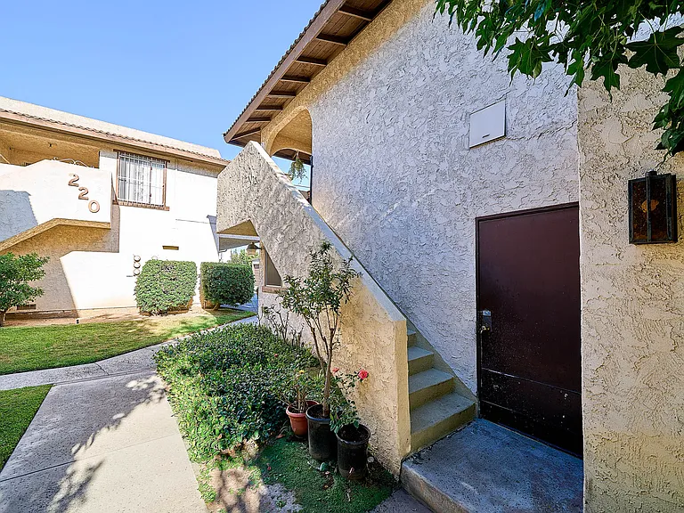 216 N Alhambra Ave #B — Photo 7