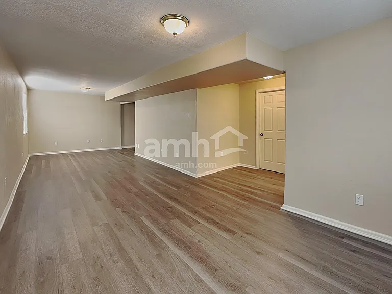 3009 Armadillo Ct — Photo 20