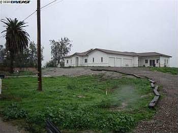 1st image of 1132 E Critchett Ave