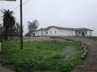 1132 E Critchett Ave, Tracy, CA 95304