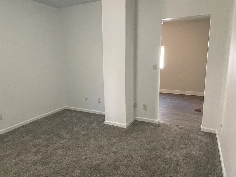 424 W 7th Ave #2 — Photo 14