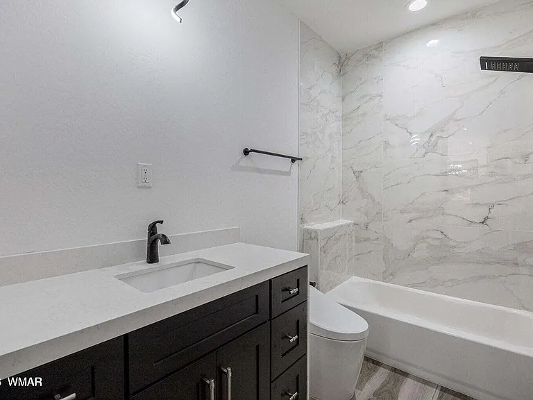 2755 W Villa Loop — Photo 9